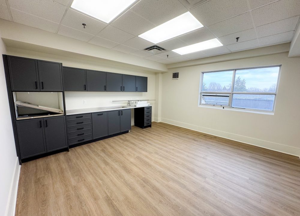 Third St. 600 - 2nd Floor - 16a