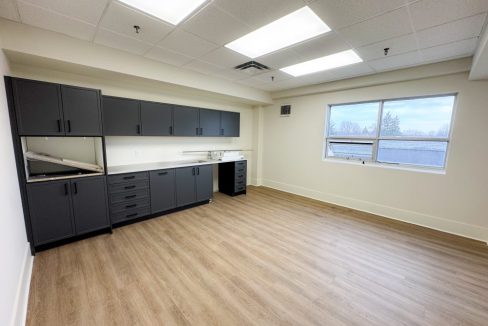 Third St. 600 - 2nd Floor - 16a
