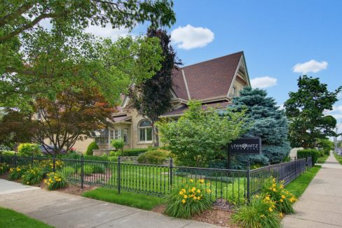 6-06 602 Dufferin Ave