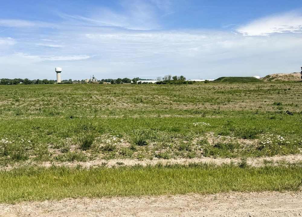 Newbiggen Dr. 3762 - 01a
