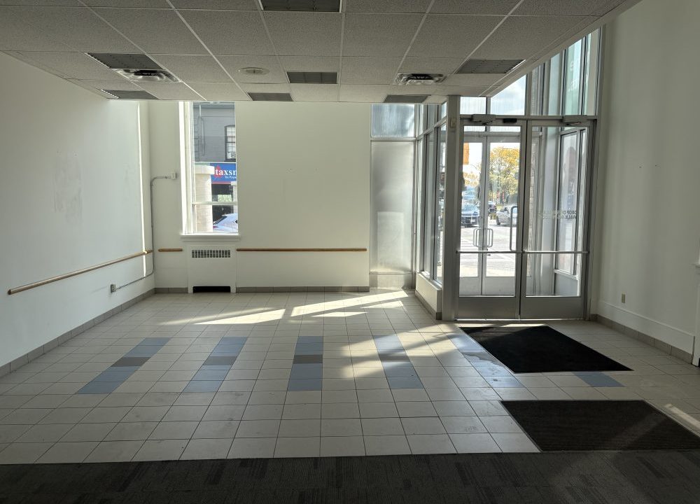 Dundas St. 608 - 5a