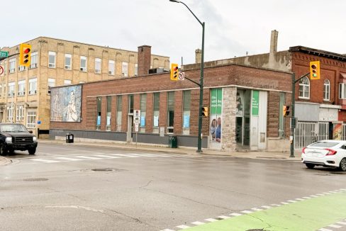 Dundas St. 608 - 8a