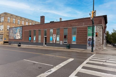 Dundas St. 608 - 9a