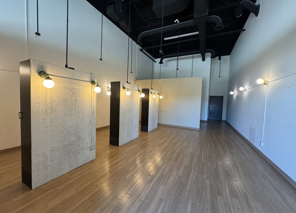 Lakeshore Rd. 1119 - 01