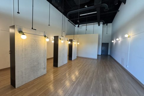 Lakeshore Rd. 1119 - 01