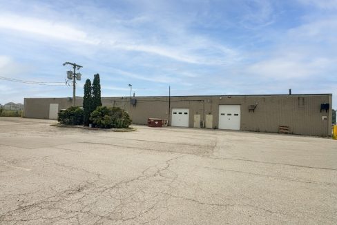 Sarnia Rd. 1055 - 01a