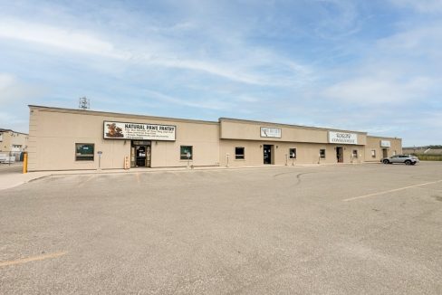 Sarnia Rd. 1055 - 10a