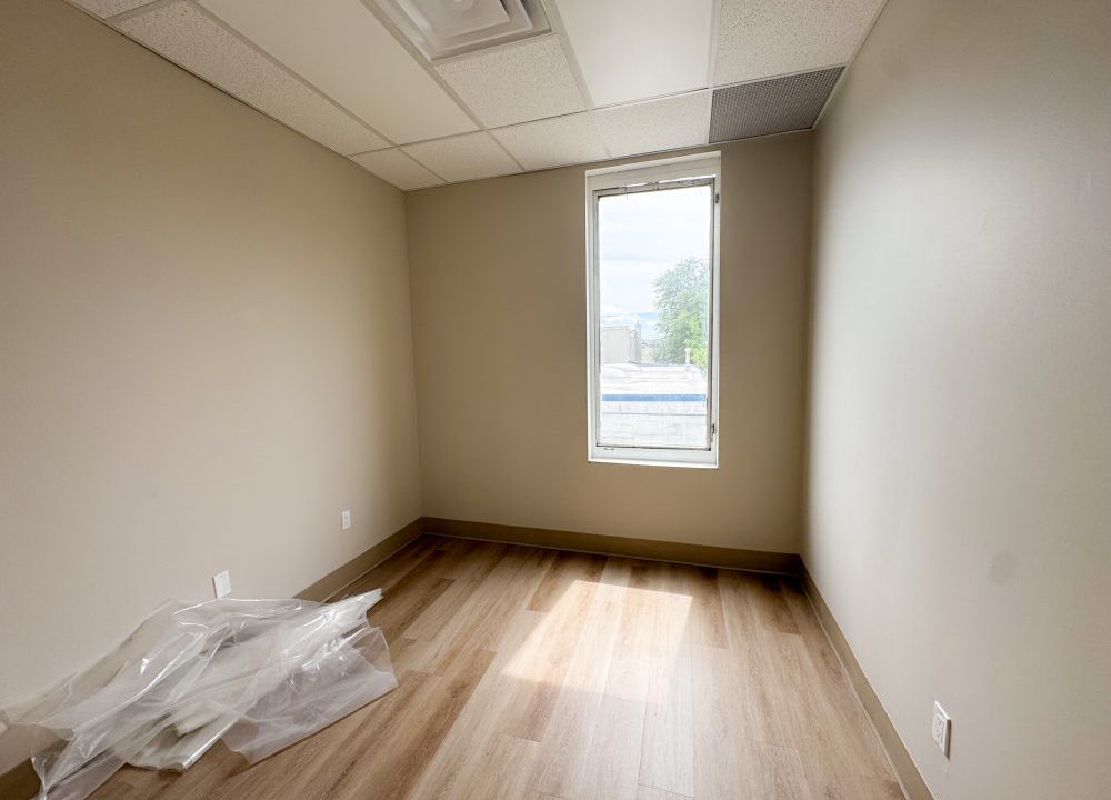 Wharncliffe Rd. S. 333 - 10a
