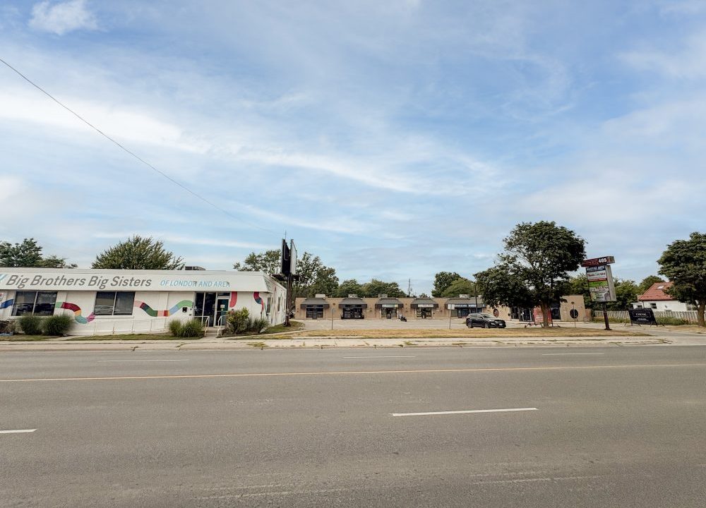 Wharncliffe Rd. S. 405-415 - 04a