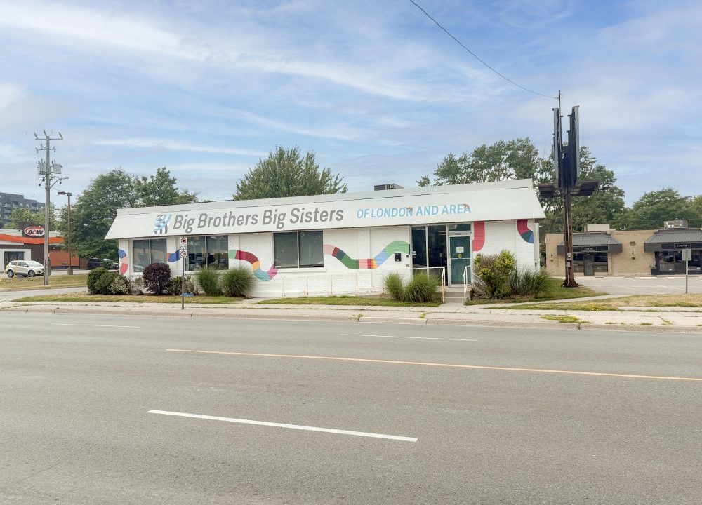 Wharncliffe Rd. S. 405-415 - 05a