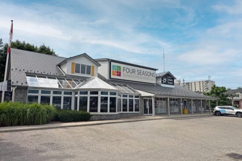 Wharncliffe Rd. S. 775 - 010a