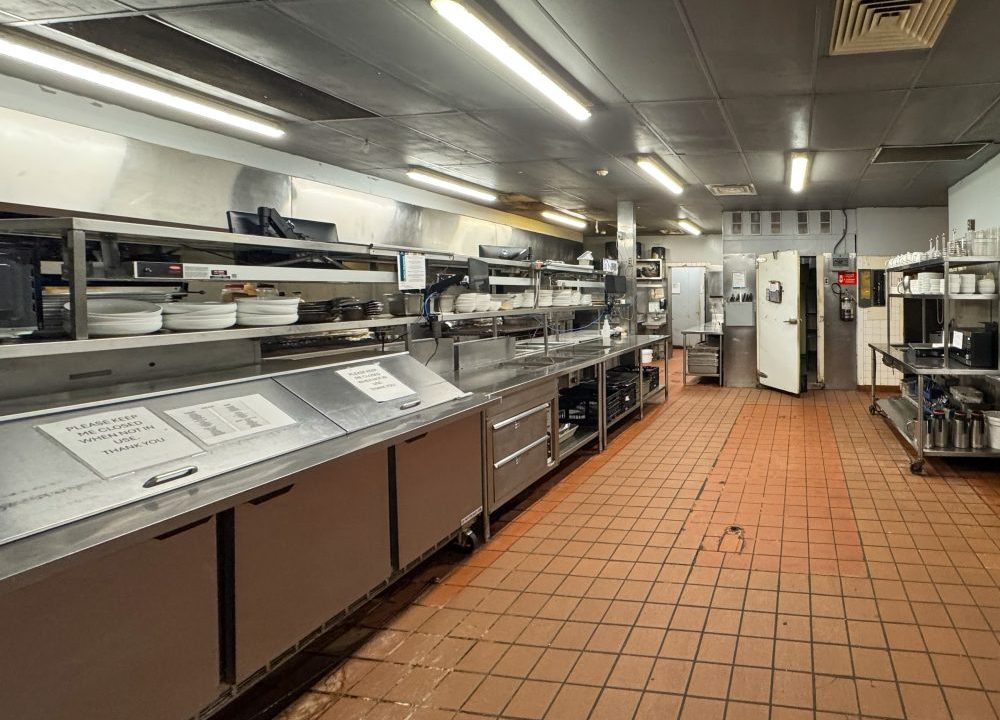 Wellington Rd. S. 1160 - 024a