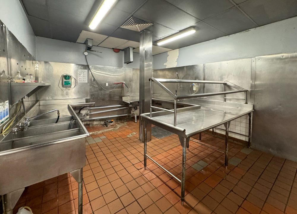 Wellington Rd. S. 1160 - 052a