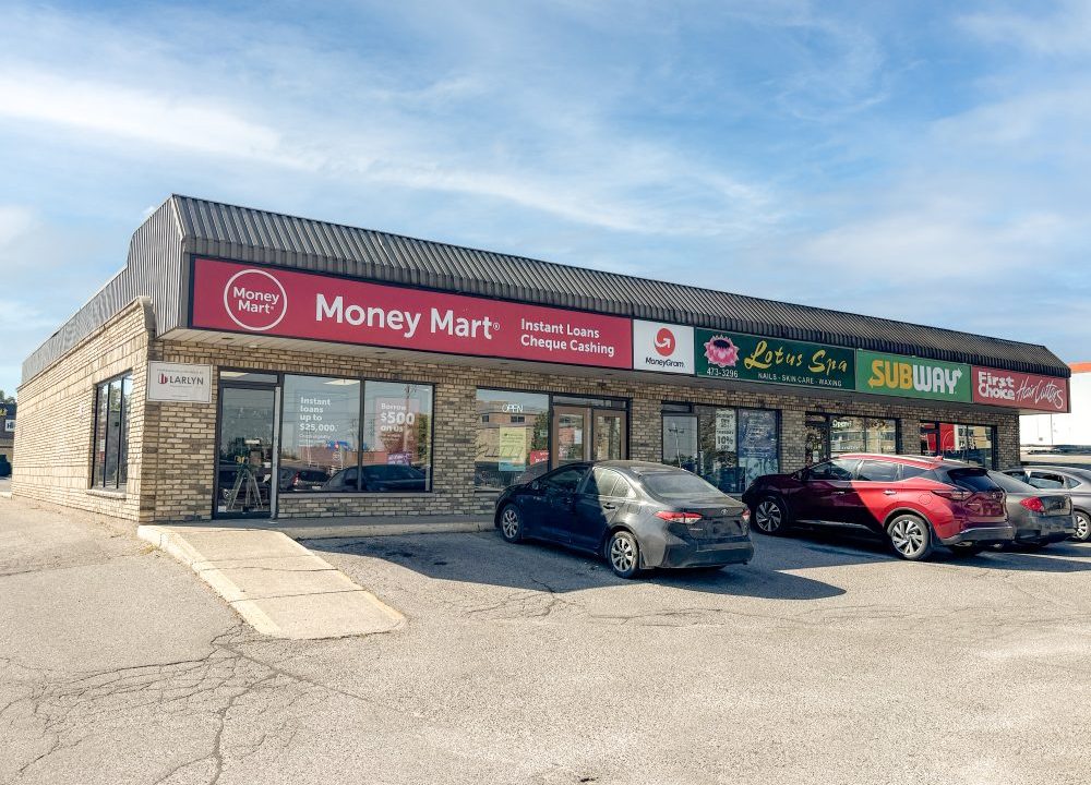 Wonderland Rd. N. 654 - 03a